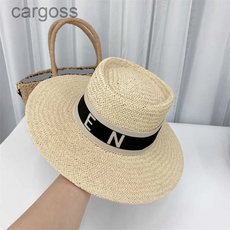 Designer Beach Hats Fashion Paille chapeau pour femmes Grass d'été traite Luxury Mens concave Crown Bobet Bob Vacation Sunhats Casquette CCWH