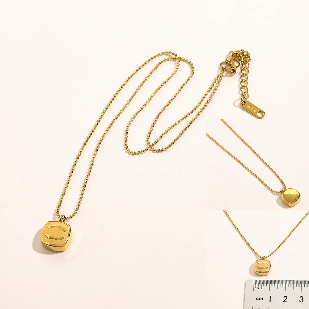 Colliers intemporels 14k plaqué de luxe plaqué Brand de luxe Collier pendentif collier en acier inoxydable à double lettre collier pendentif collier