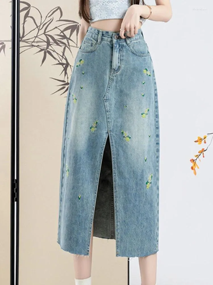 Röcke Retro bestickte Blume Denim High Taille Split Rock 2024 Sommer Mode Frauenkleidung