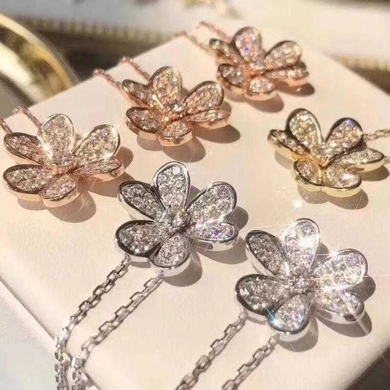 Designer Brand Van Three Leaf Flower Necklace 925 Sterling Silver مطلي مع 18 ألف ذهبية مرصعة بالألماس بتلات كاملة بتلات قلادة