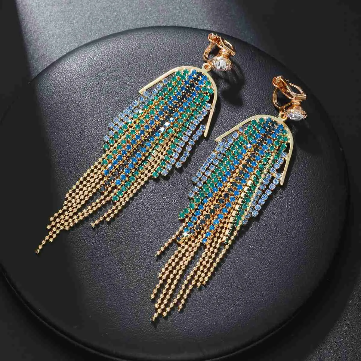 Other New Exaggerated Rhinestone Tassel Clip Earrings for Women Party Wedding Statement Jewelry Long Non Pierced Earings Gifts 240419