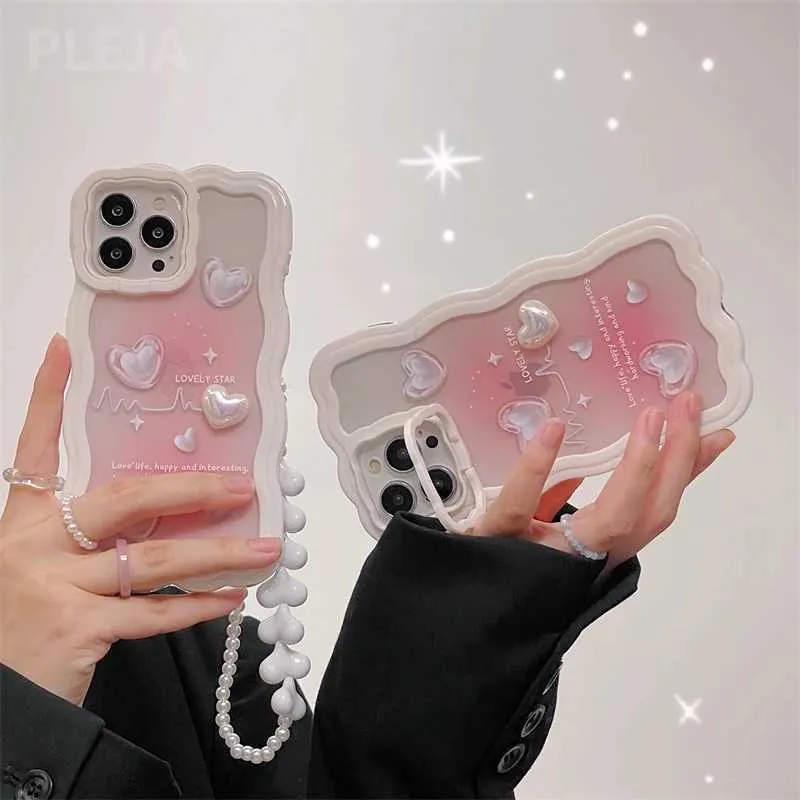 Cas de téléphones portables Luxury 3D COEUR AIMER COEUR PERL BRACELET TÉLÉPHONE DU BRACELET POUR IPHIPH 14 13 12 11 PRO MAX XR XS MAX X MIGN LENS Lens Stand Protection Cover J240418