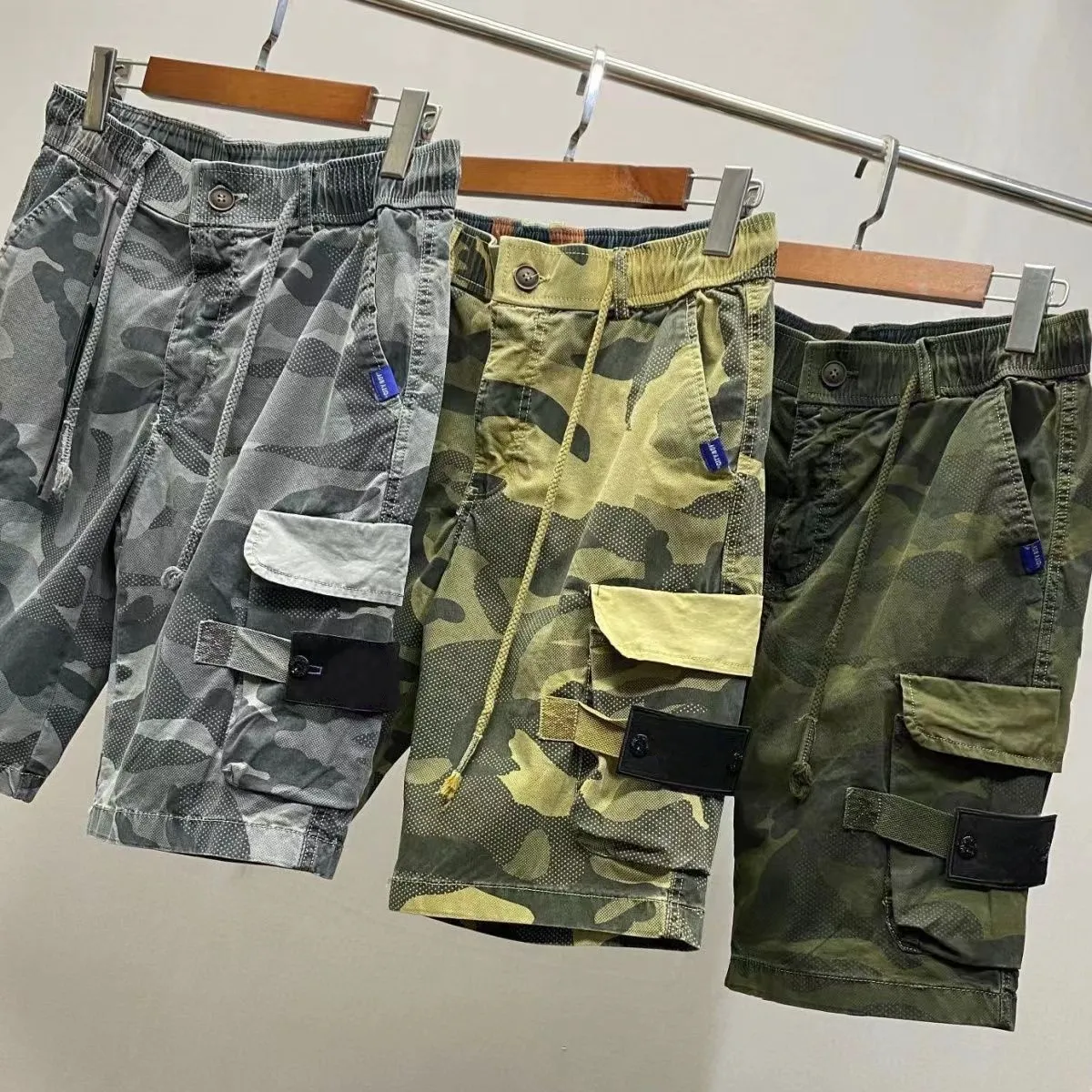 mens denim cargo shorts Island pants camouflage pattern summer casual board beach shorts thigh pants vintage loose shorts brand badge cargo short jeans big pockets