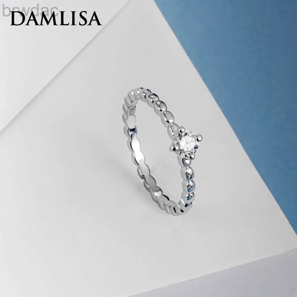 Solitaire Ring Damlisa 4mm 0,3ct Round Cut Moissanit Solitaire Ringe für Frauen VVS1 hohe Qualität 100% S925 Sterling Silver Ehering Band Ring D240419