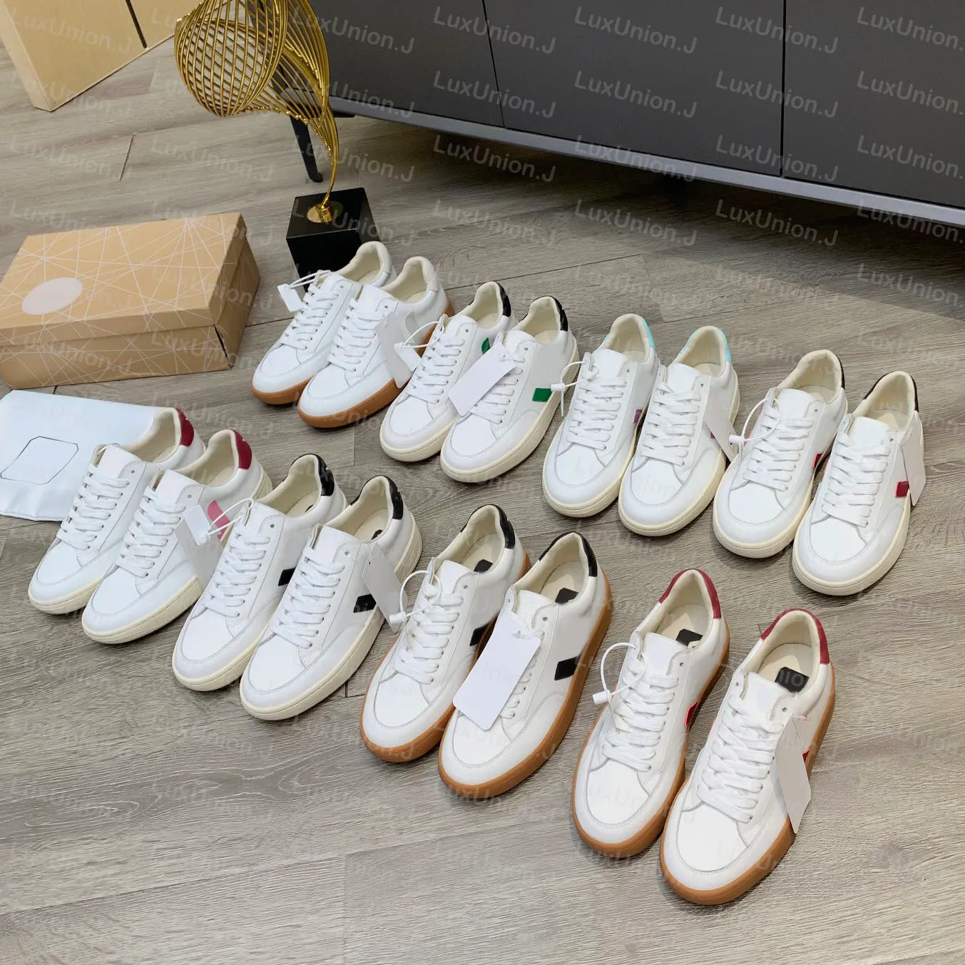 Luxury Designer Unisex Leather Sneakers Lace-Up Hook & Loop Closure ...