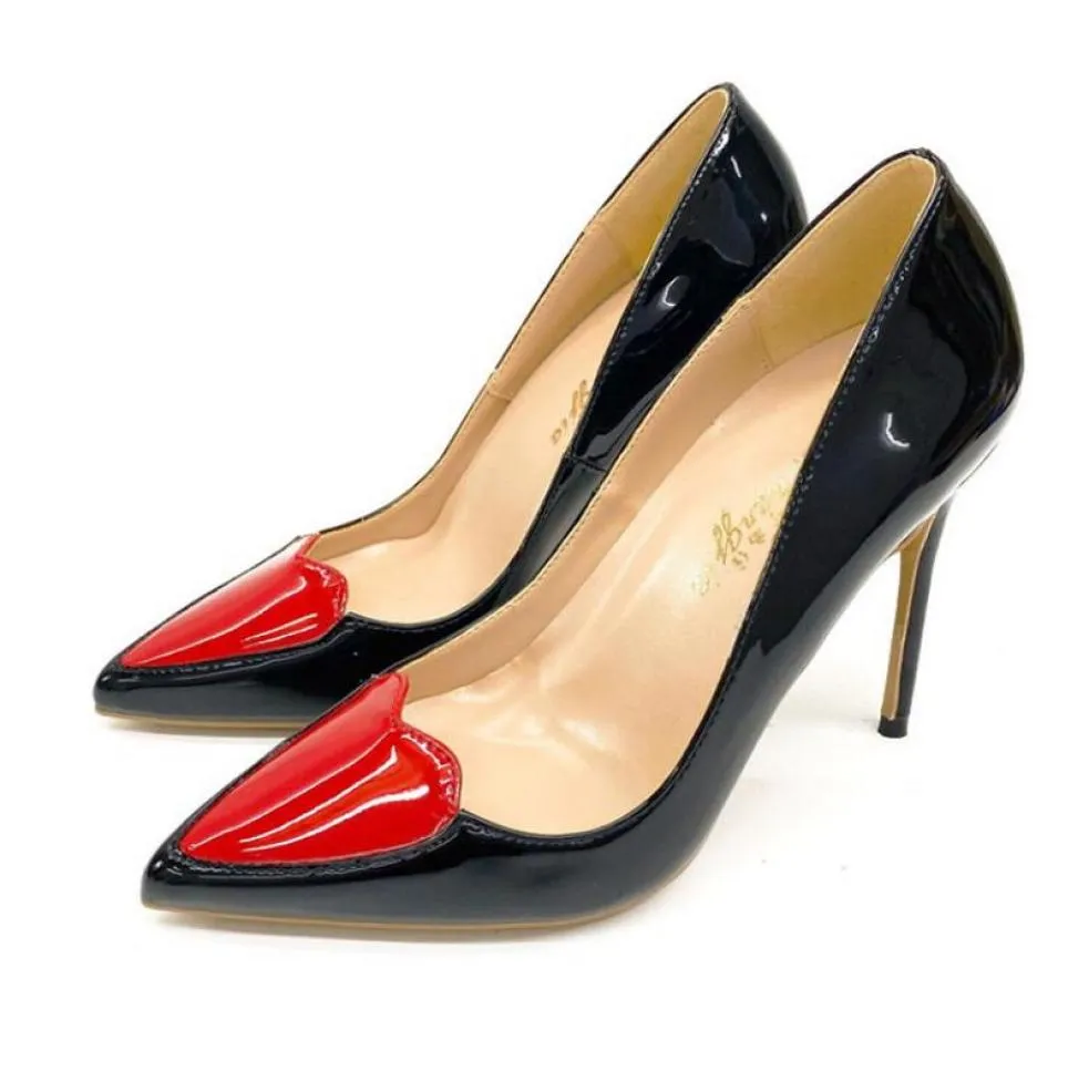 Women039s Shoes 2021 New Blackwhite Shiny Patent Leather High Heels Sexiga smala klackar spetsiga tår med röda hjärtkvinnor Pumpar LA3994772
