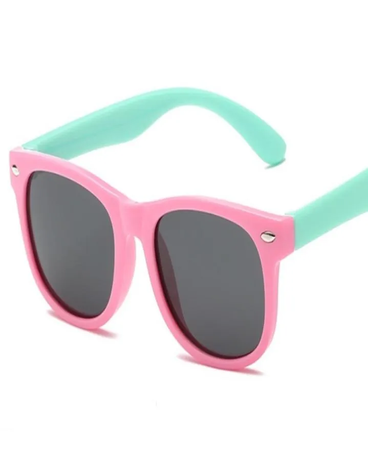 Silicone Baby Eyewear Fashion UV400 Polarised Kids Sunglasses Couleur Match Lunes Sun 18 Colours entier1026602