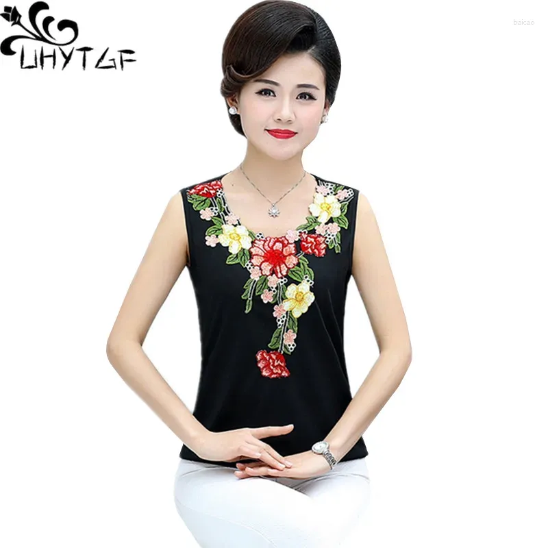 Women's Vests UHYTGF Vest Women Fashion Embroidered Summer Female Sleeveless Inside Short Tops Elegant Ladies Sexy Big Size 1433