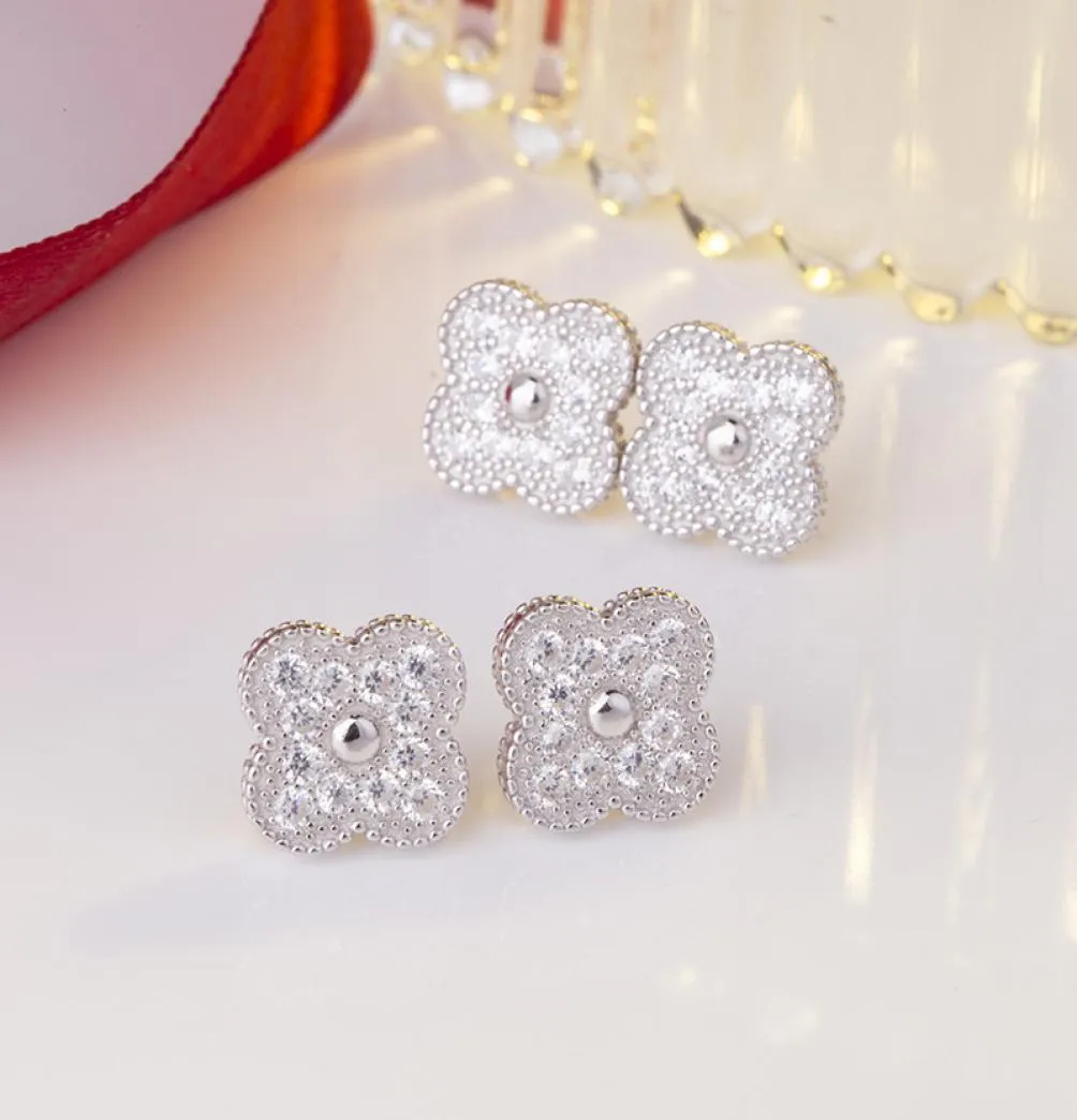 Full Diamond Fourleaf Clover S925 Pure Tone Earring Temperament Diamond Highgrad Earring9937638