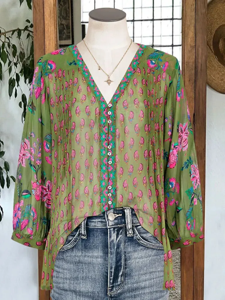 Chiffon Floral Panel Graphic Print Vneck Top Womens Button Front Shirt with Flared Sleeves Casual and Stylish Blouses 240412
