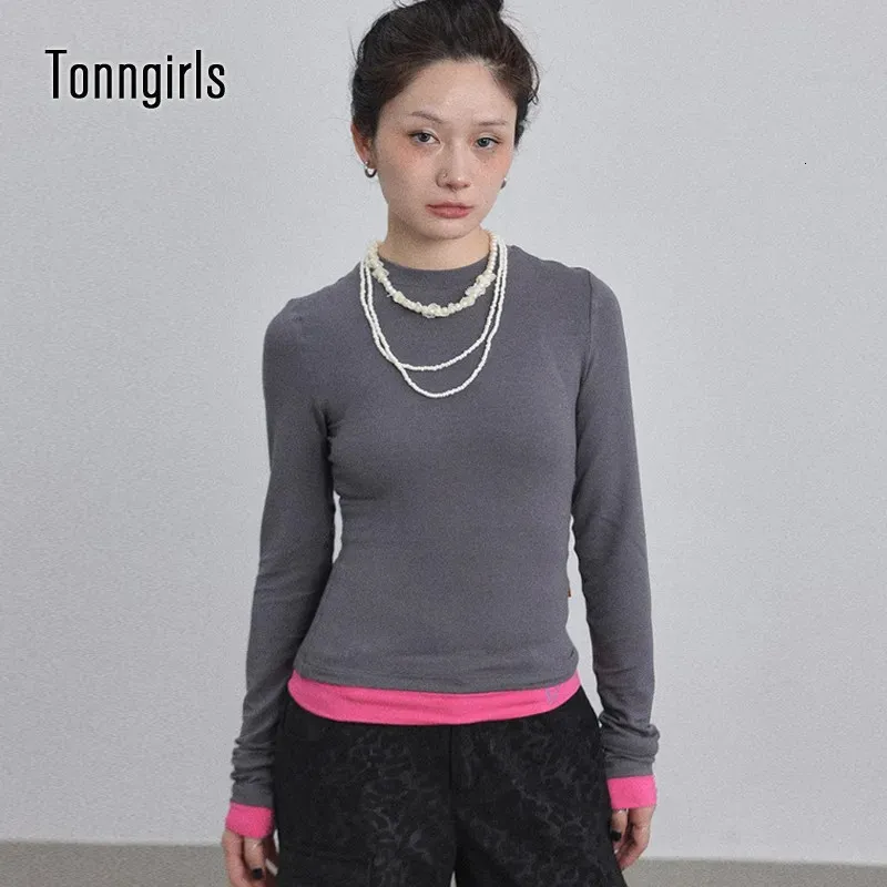 Tonngirls Vintage Patchwork T-shirt Femmes à manches longues Y2K Retro Crop Tops Streetwear Style Korean Tee Tee Tops Skinny Fashion 240408