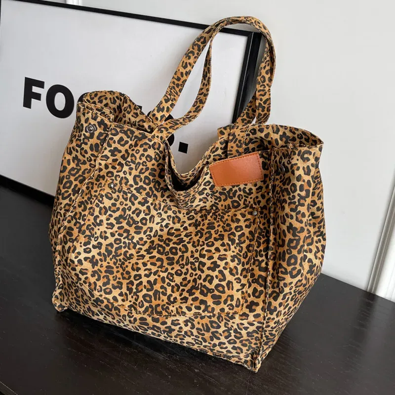 Tassen vintage dames luipaard handtas ontwerp 2023 Koreaanse mode shopper grote boodschappentassen lady schoudertas vrouwelijke grote capaciteit tas