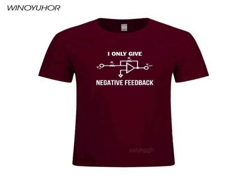 Daję negatywną opinię Inżynier komputerowy Tshirt Men Nowe letnie bawełniane krótkie rękaw T -koszulka śmieszna koszulka koszulka Camisetas 21033173669