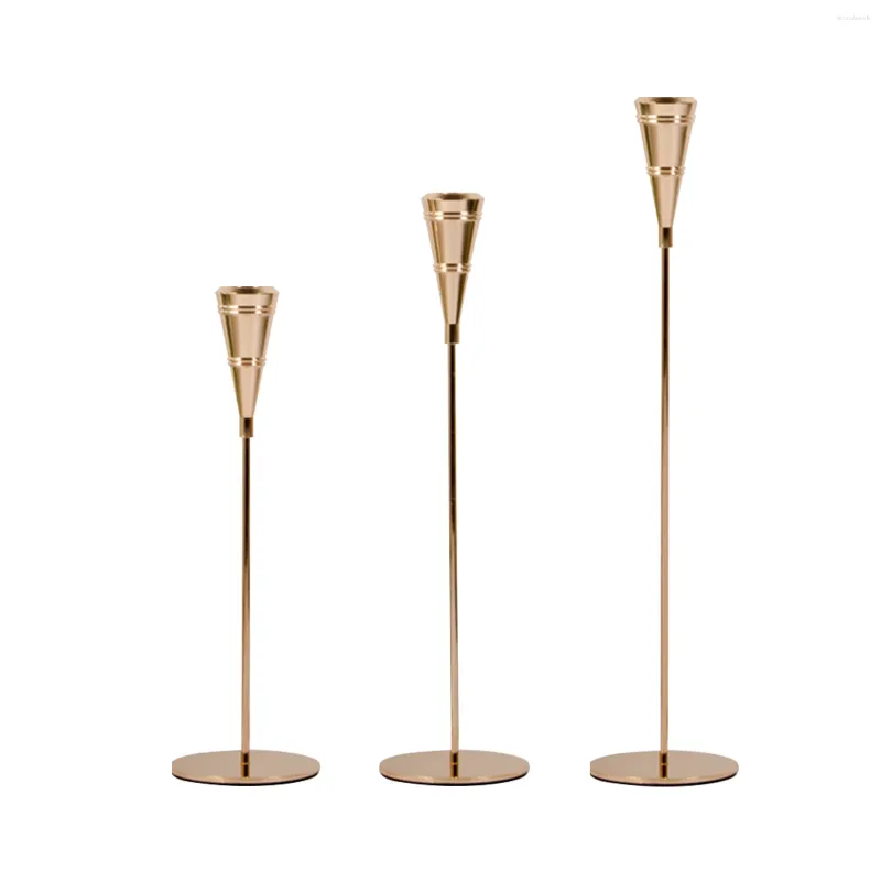 Candlers 3pcs Ornement en métal Gold Party MODERN MODER TEPPER HODDER SLIM STEM CENTRAPIED CHANGUE