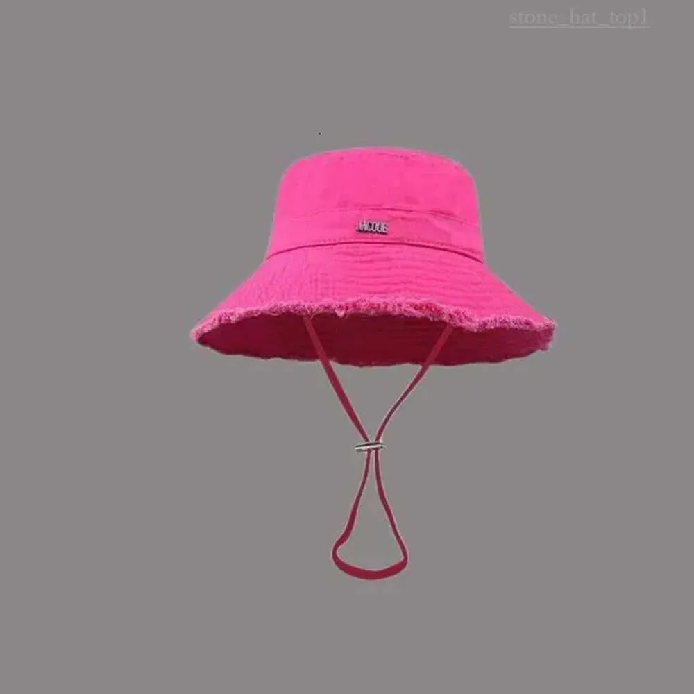 JAQUEMES MANS Designer Bucket Hat Jacq Woman Woman Free-Brimmed Hat Fisherman Summer Le Bob Krichaut Jaquemes Hat Parrella na zewnątrz Podróż Casual Cap 5205