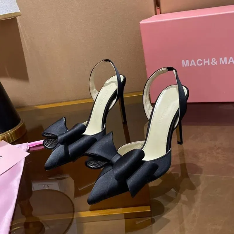 Högklackade sandaler för Womens Mach Satin Fashion Bow Dress Shoes Crystal Embelled Rhinestone Evening Shoe Stiletto Heel Ankel Strap Designers 10cm