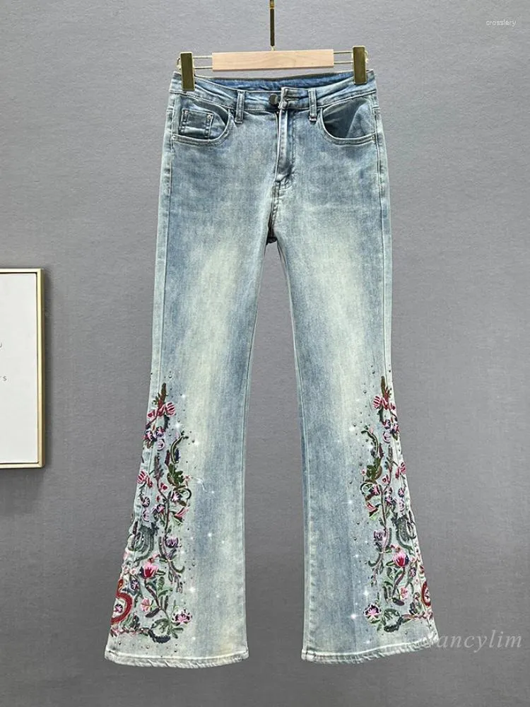 Kvinnors jeans etnisk stil denim bootcut byxor vår sommaren hög midja smal passform broderi strassbyxor mode mode