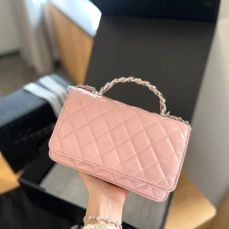 Lyxväska högkvalitativ klaff trendig designerväska 19*9cm handväska crossbody vintage quiltad handväska äkta läder topphandtag kedjepåse diamantgitter plånbok kväll väska