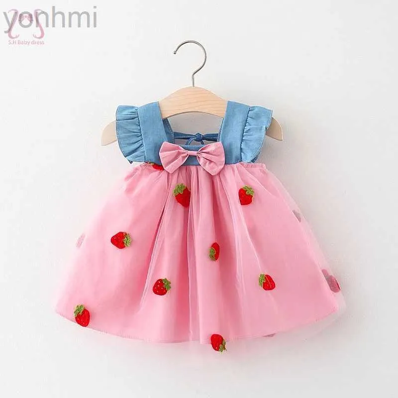 Robes de fille simples robes pour enfants sans manches d'été Bowknot Cherry broderie Mesh Baby Girl Vêtements 0 à 3 ans Costume d'enfants D240423