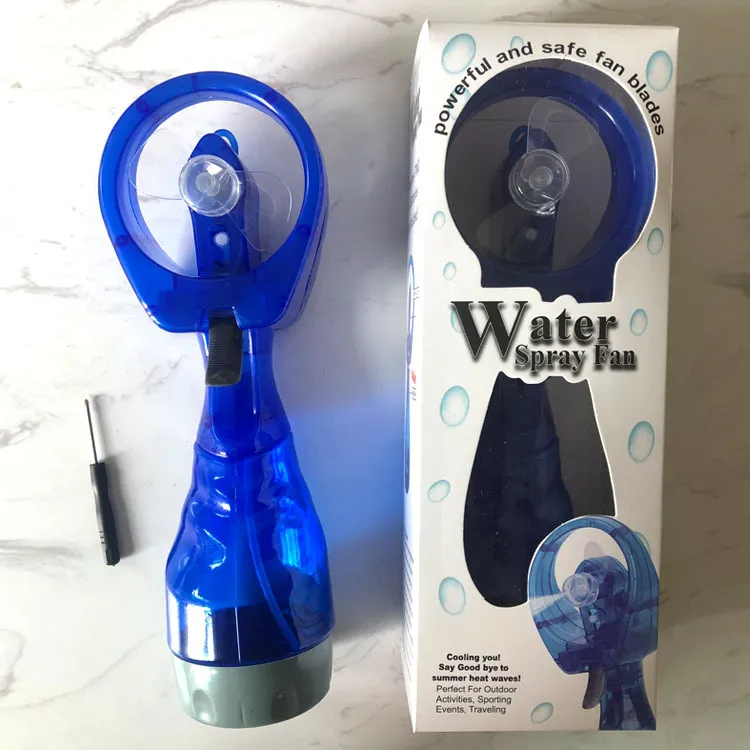 Nouvelle spray à eau cool ventilateurs Handheld Electric Mini Fan Party Favoris Portable Summer Cool Maker Maker