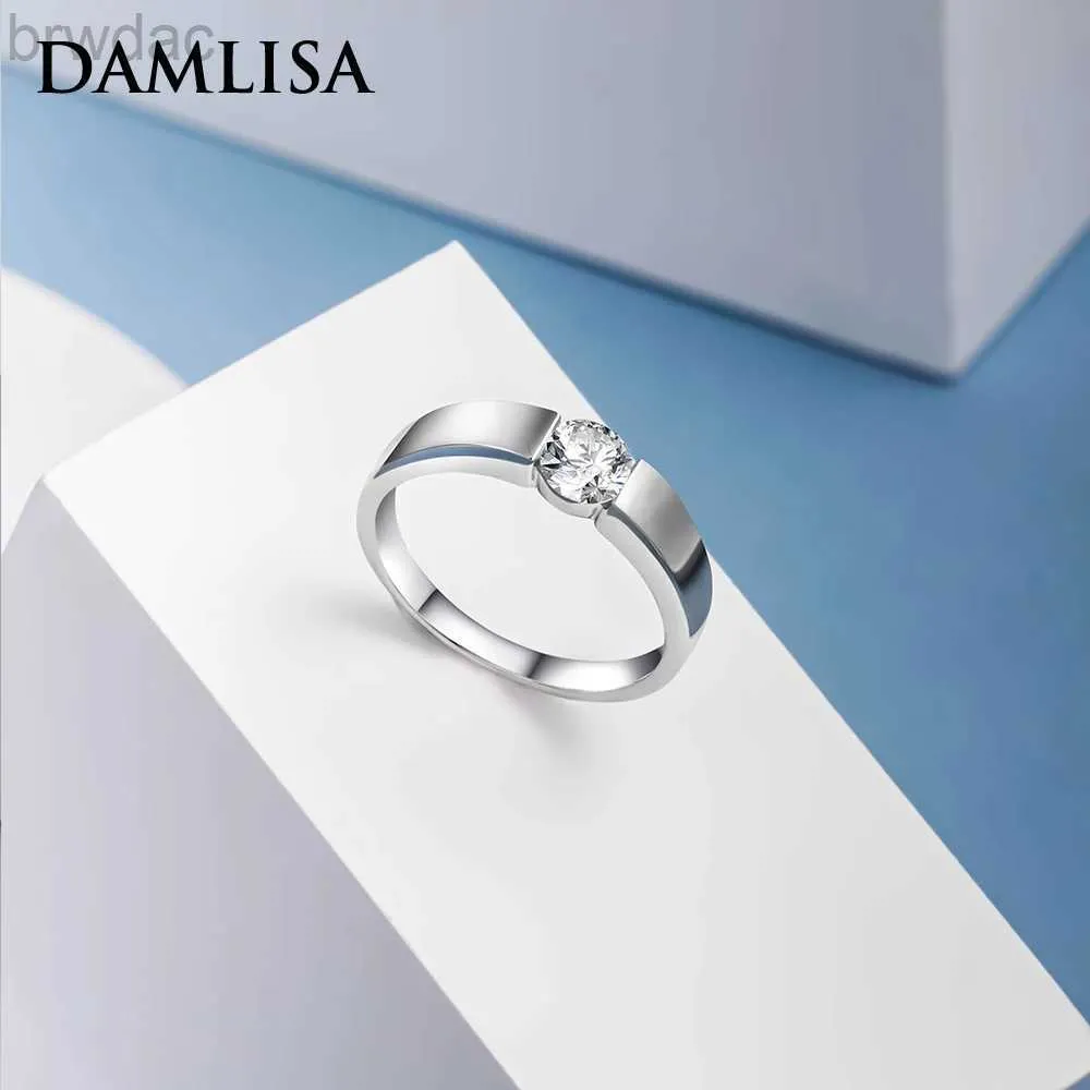 Solitaire Ring Damlisa 1 CT VVS1 MOISSANITE ÇİFT ÇİFTLERİ Kadınlar için Erkekler 925 Sterling Sliver Moissanit Pırlanta Düğün Nişan Vaat Halkası D240419