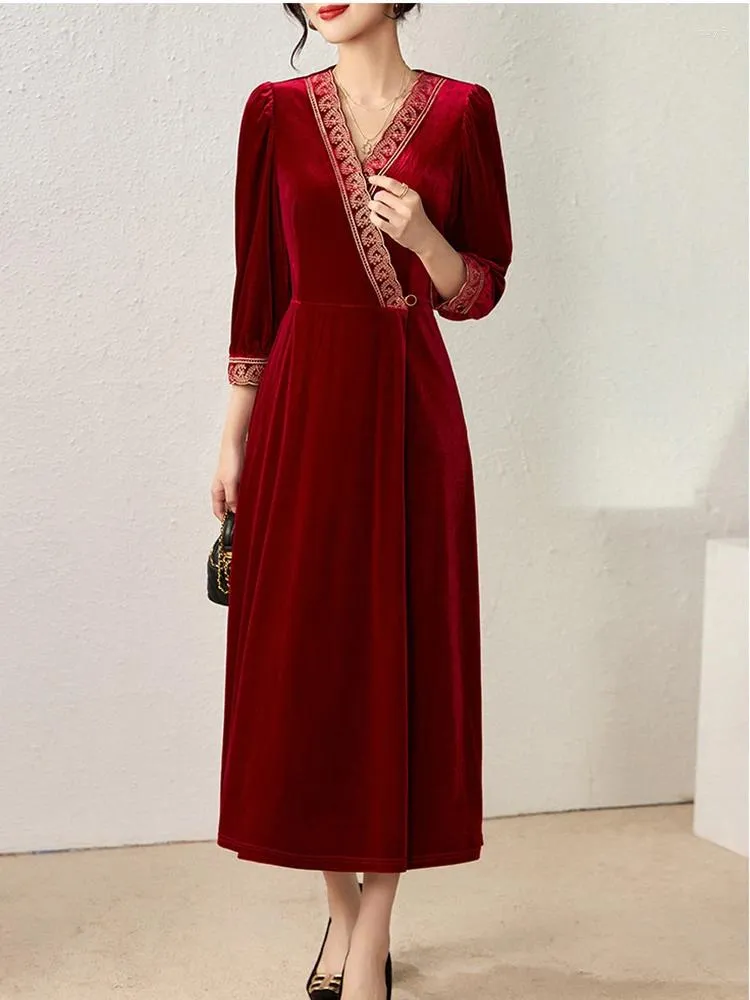 knee length dresses for ladies Stretch Velvet Puff Sleeve Midi Dress