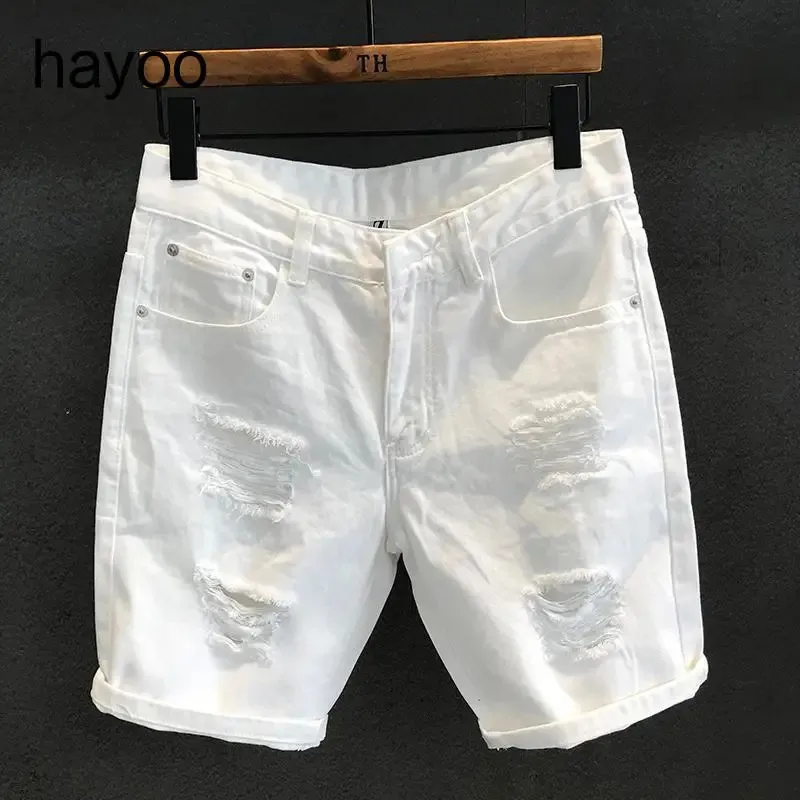 Hongkong Style All-Match Match Broy White Risped Denim Shorts Mens Straszna modna letnia ogolona przycięte spodnie 240408