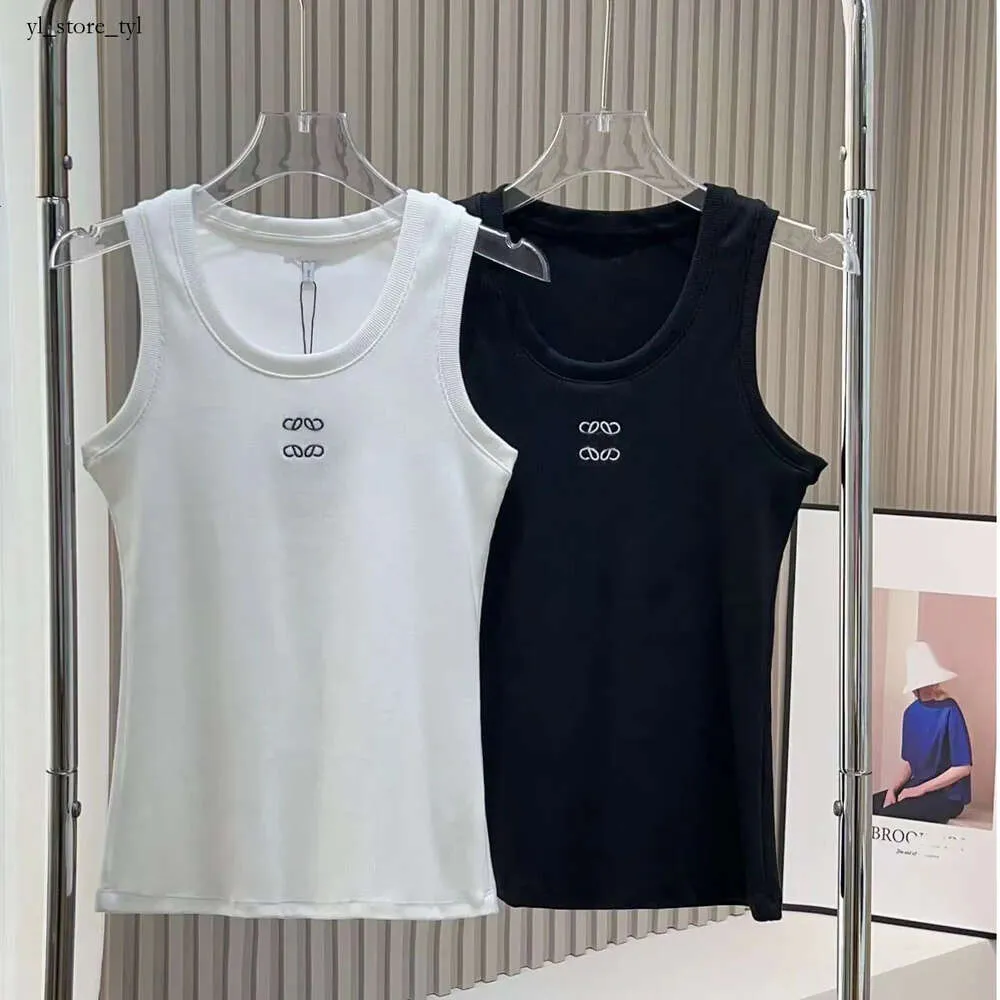 Loeweee Shirt Designer Femmes Top T-shirts Cropped T-shirts Anagram régulier coton coton tees femelles Taies de broderie pour femmes Sport Yoga Top Loewew Vest