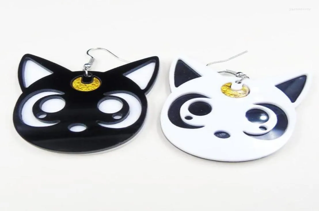 Kolczyki Dangle Cartoon Harajuku anime księżyc czarny kot piękny cosplay kropla akrylowa biżuteria dla kobiet moda 7352477