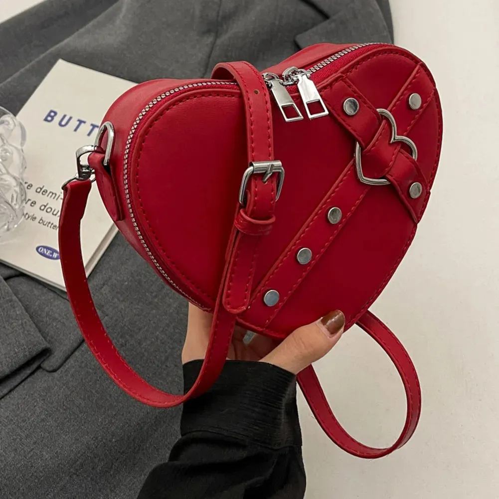 Vintage Y2K Small Chain Rivet Shoulder Bag Heart Shaped Purse Handbag Red PU Leather Gothic Tote Fashion Women Crossbody 240416