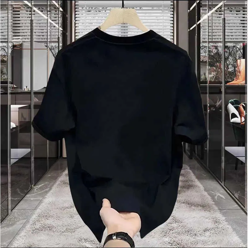 Męskie koszulki T-shirts American Fashion Brand krótkie rękawowe koszulka dla mężczyzn Nowa luźna okrągła szyja minimalistyczna litera drukowana Koreańska wersja