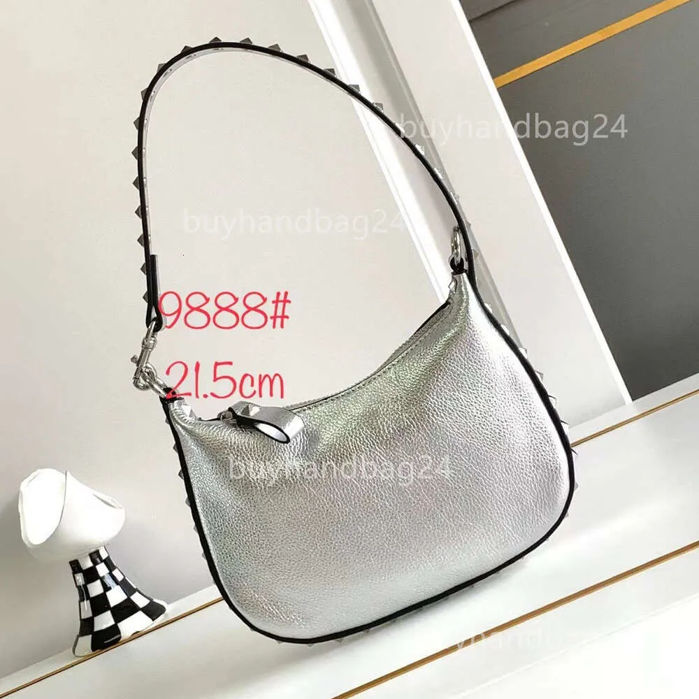 Litchi Summer 2024 Designer Bag Vallentinos VSLINGS Event Bags Stud Hobo Vlogoo Nytt V-knapp mönster underarm Crossbody handväska axel dragkedja vo9k