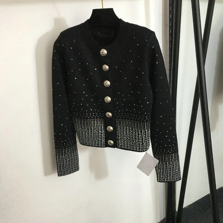 Designer high-end early autumn new heavy industry hot diamond girl feeling full of pop style knitted Cardigan Ladies Blouse, size S-L