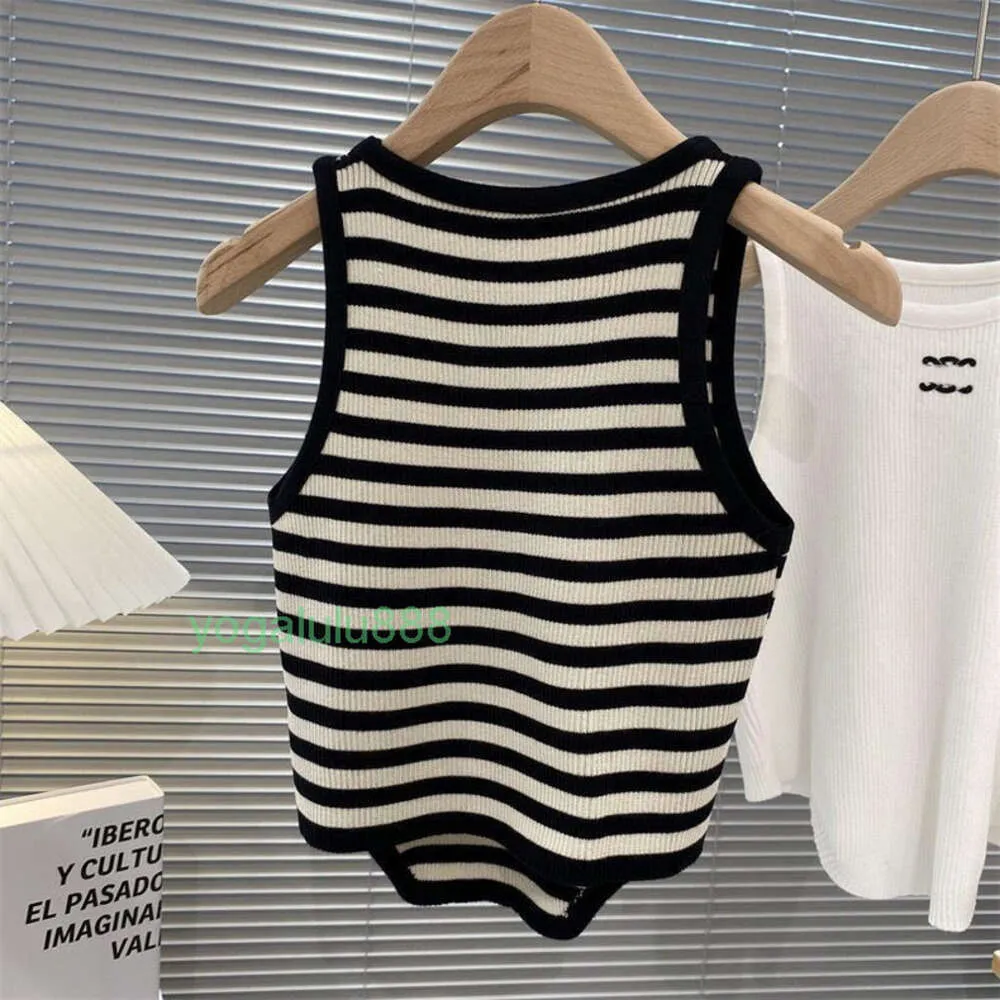 Womens Celinss knits Sleeveless Vest Letter T Shirts Woman stripe Summer Beach Tanks Tees Black white embroidered Short Shirt Lady sexy Vests knitted Tops