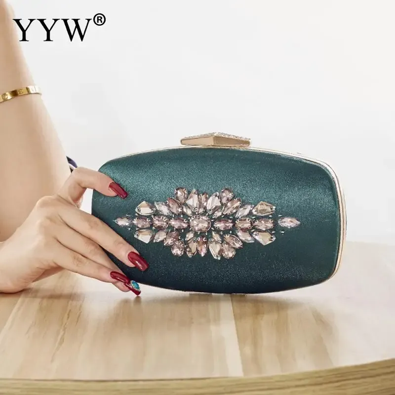 Väskor 2018 Party Wedding Evening Clutch Women Green Vintage Box Väskor för kvinnor Europeiska stil diamanter Slingväska för axelväska