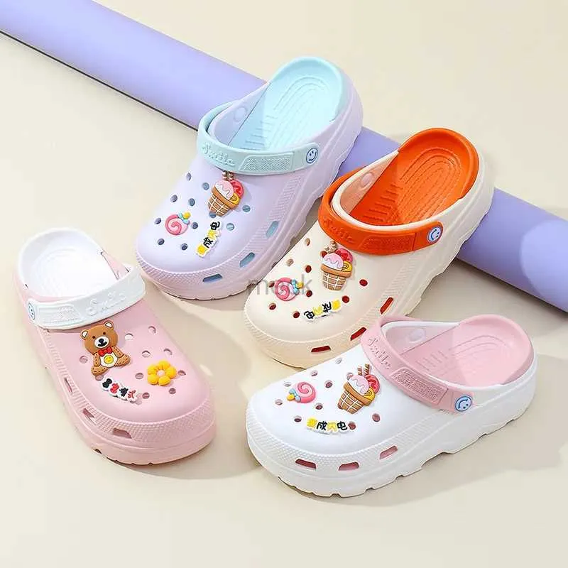 Sandales pour enfants sandales têtes de chignon à semelle épaisse moitié de pantoufles d'été plage paresseuse mignonne sandales sandales portent pour augmenter le non-glissement 240419