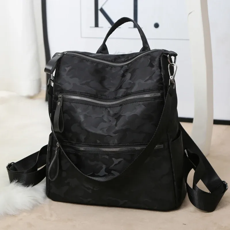 Zaini Multipocket Black Nylon Women Backpack Female Simple Pattern Bag di alta qualità BASSAGGI