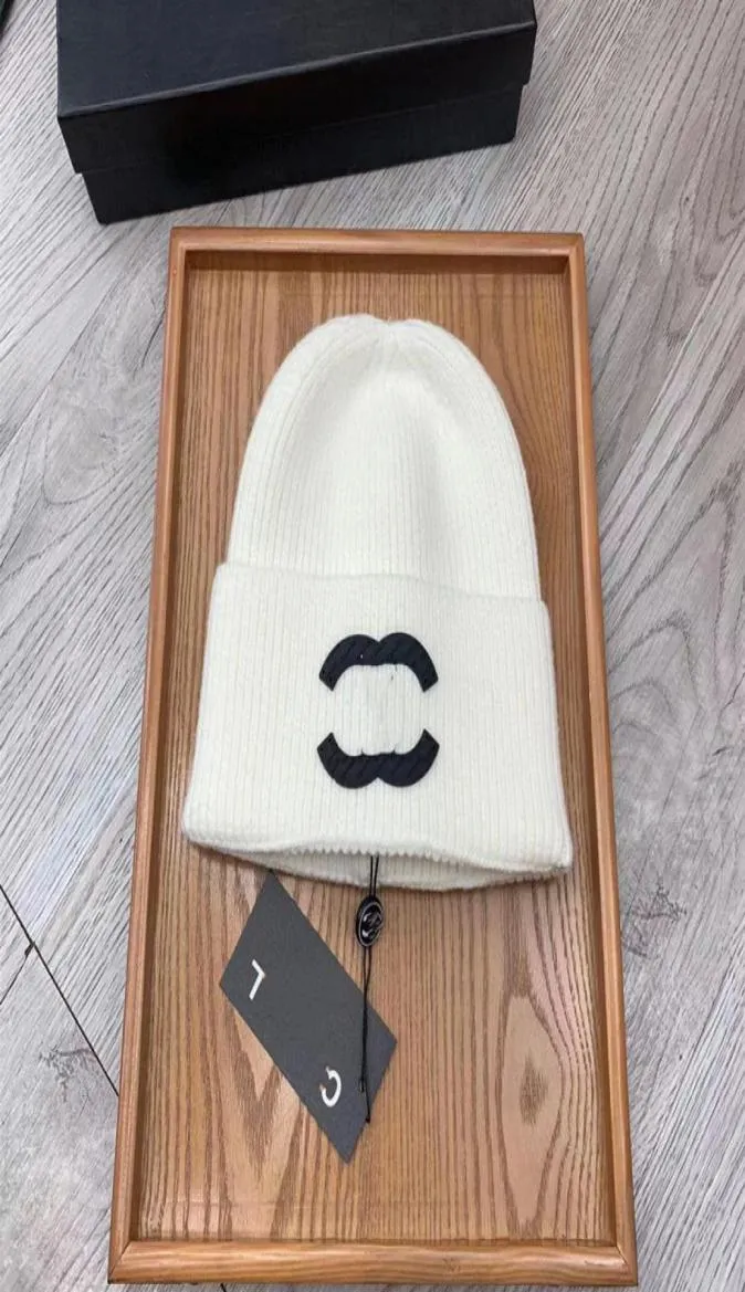 Designer Brand Men039s Hat Beanie Hat Luxury Ladies Autumn and Winter New Small Fragrance Fashion Trend Tend Warm Versatile Knitted Hat4142123