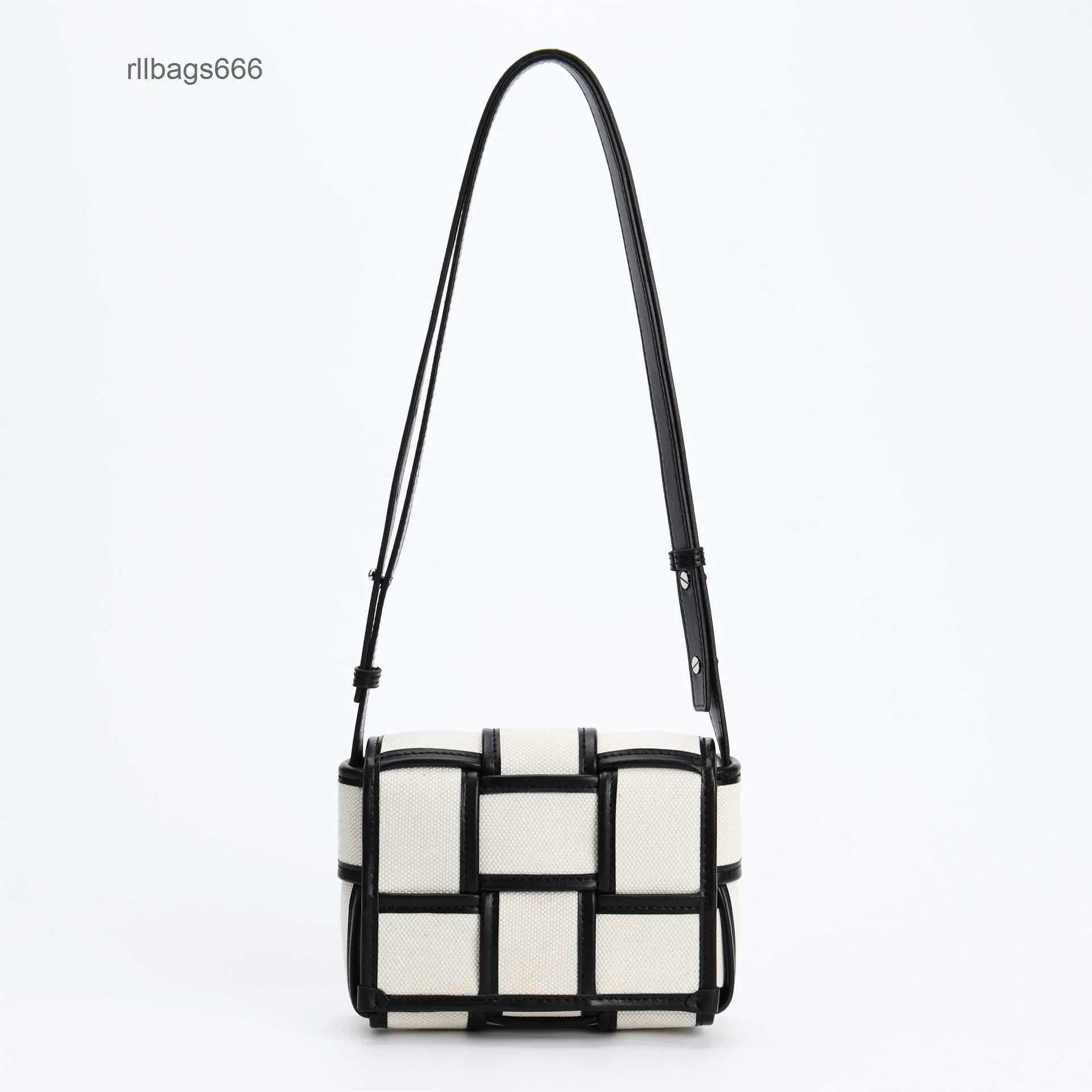 Женщины Venata Prow Cassette Ploudge Bottega Small Bag White Designer Black Fashion One Canvas 2024 Straddle Lady Square Bags nxr6