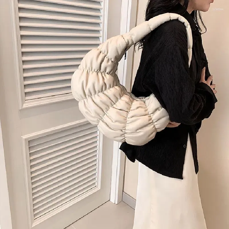 Hobo acolchoado plissado de designer bolhas de bolsas de ombro de nuvem para mulheres de grande capacidade sacolas de textura descendente de textura crossbody