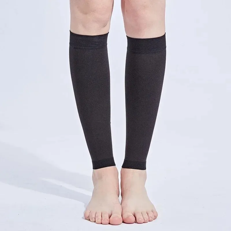 2024 1PAIR MEN'S LITENTER CALF COMPRASTION SLEEVES دعم الدعم الجوارب التي لا تحتوي على قدم