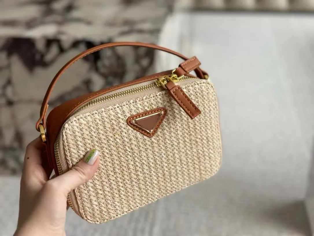 Fashion Women's Straw Woven Small Square Handbag Shoulder Bag Metal Label