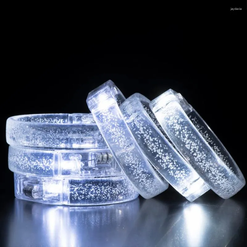 Décoration de fête 50pcs Bracelets LED blancs blancs brillent les bracelets lumineux