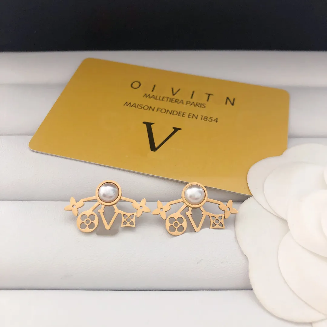 Guldpläterade varumärkesdesigners Designar högkvalitativa örhängen för charmiga kvinnor av hög kvalitet smycken utsökta örhängen