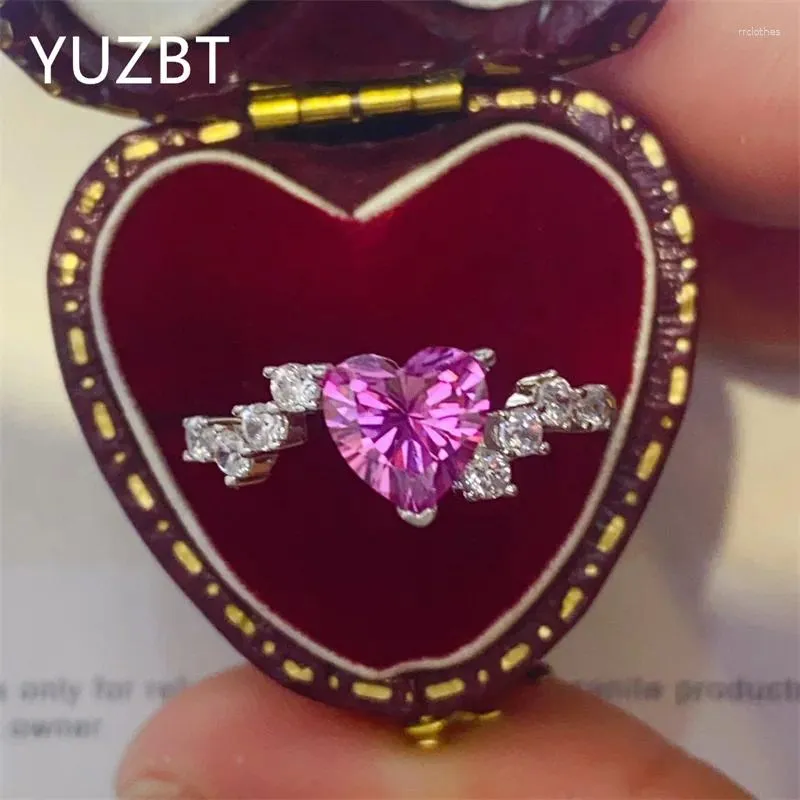 Clusterringen Yuzbt 18K Wit Gold PLATED 1 Uitstekende gesneden diamant voorbij roze hart Moissanite ring aankomst bruiloft sieraden