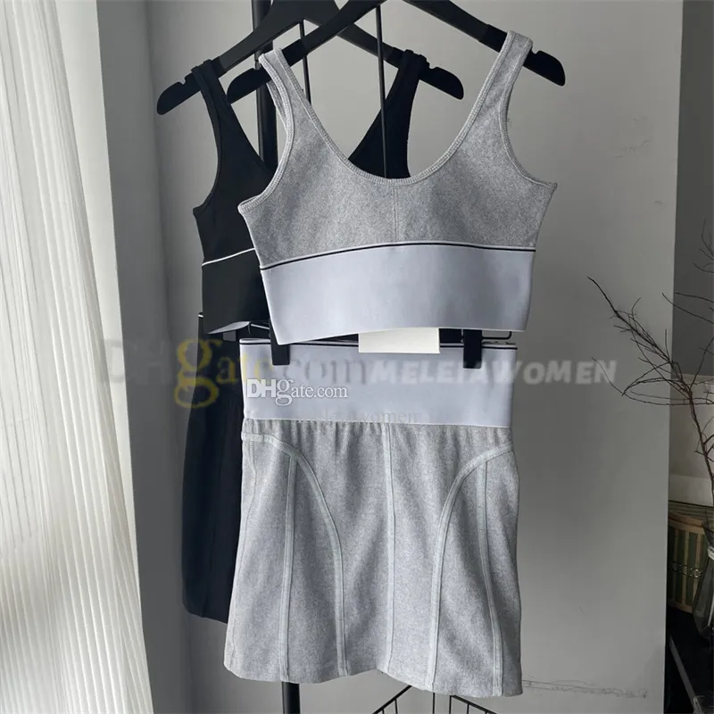 Sexy Ladies Designer Dresses 2 Piece Sets Sports Vests Tank Top Summer Hot Women Slim Bra Skirts Suit