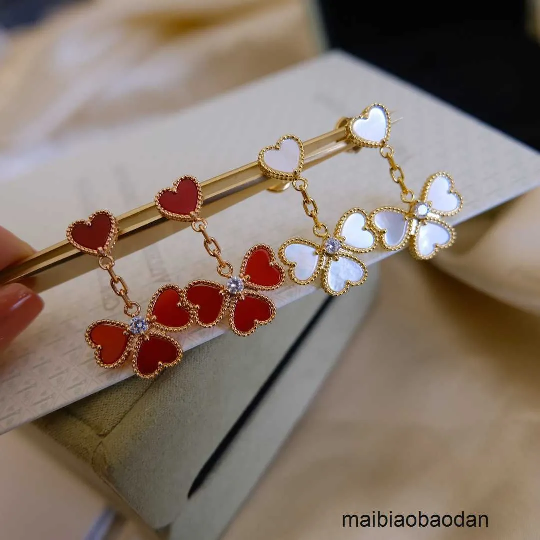 Boucles d'oreilles de style classique de qualité supérieure Feme 925 argent sterling plaqué 18k rose or rouge jade moelle blanc fritillaria quatre coeur