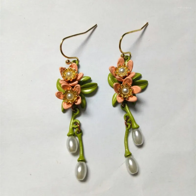 スタッドイヤリングジュエリーオレンジライトエレガントな花の模倣真珠の耳のクリップロング