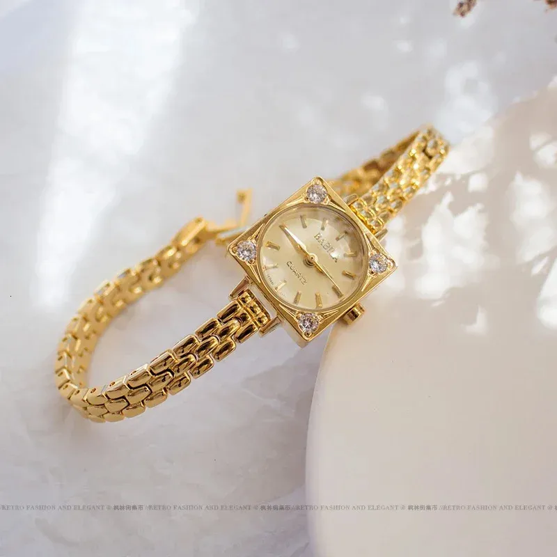 24k Gold Brass Band Japanese Exquisite Diamond Women Watch Quartz Retro Simple Small Square Watch Girl Luxury Lady 240419