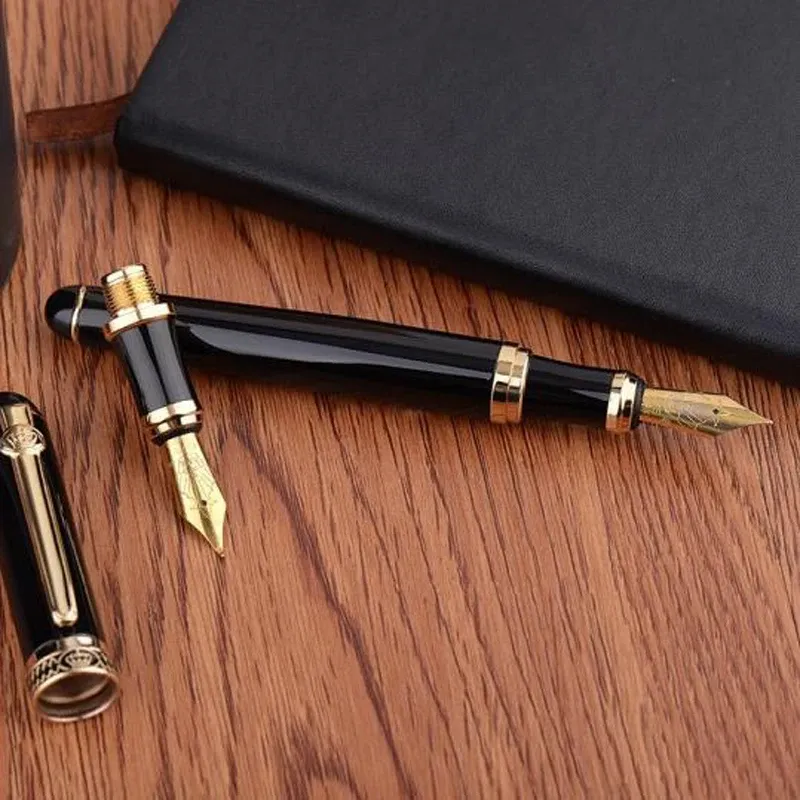 Pennor Duke D2 Black Golden Clip D2 Medium Nib Fountain Pen med 1 st kalligrafi Fude Bent NiB utbytbara uppsättningsartiklar